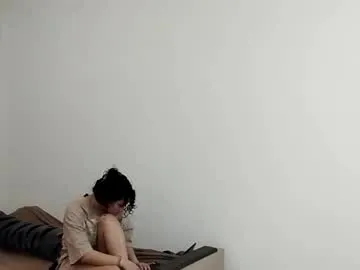 adelinehaefner — GOAL: Pinch my nipples under the top [19 tokens remaining] Welcome to my room! #18 #teen #young #shy #skinny