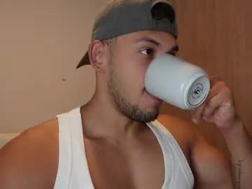 andy_weld — GOAL: naked and masturbate [430 tokens remaining] helloooo, have fun and laugh with me PVT is OPEN #cumshow #latino #muscle #lovense #bigass #young