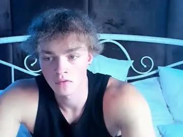 chase_muscular — GOAL: Take of boxers [142 tokens remaining] Welcome to my room! Hi everyone!!! #18 #new #muscle #young #feet