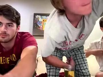 college_packing_8 — get naked for 10min  [1490 tokens remaining]
