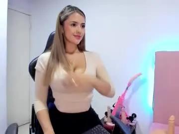 melani_xc — don't forget to follow me baby play with me #milk #lush #bigtits #deepthroat #curvy [20 tokens remaining]