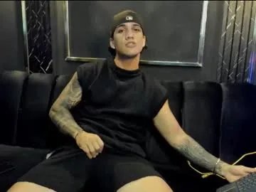 mr_maximo on Chaturbate 