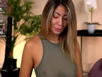 sophiapotts — Bring your umbrella, it's about to get WET!  - Multi Goal: Best BLOWJOB on Earth [206 tokens left] #fuckmachine #mature #squirt #milf #blonde