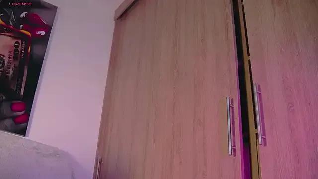 aidaadams on StripChat 