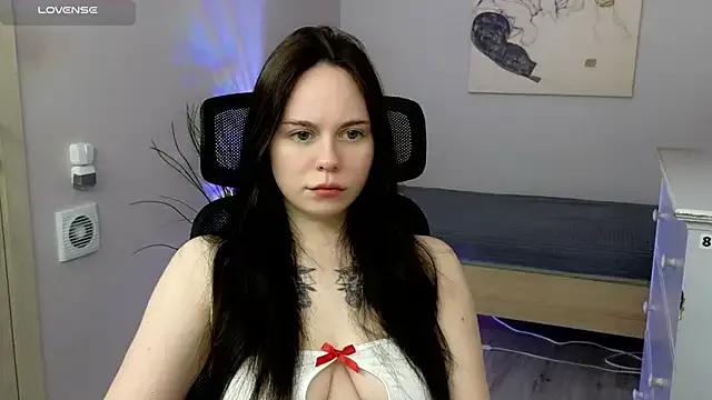 Alice_Moondark — show your butt