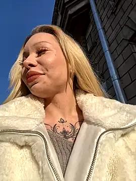 babydolll — Massage boobs