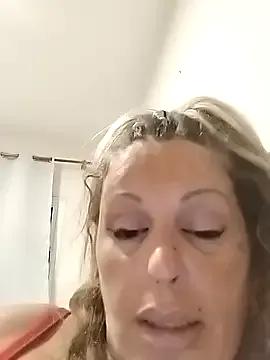 canariamorbosa on StripChat 