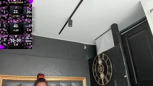 DalayMoore on StripChat 