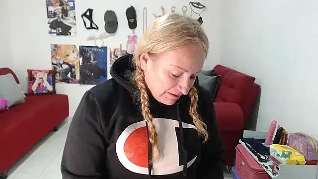 emperabigbootybigass — Freechat on StripChat