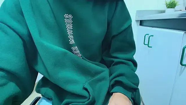 hares_mds on StripChat