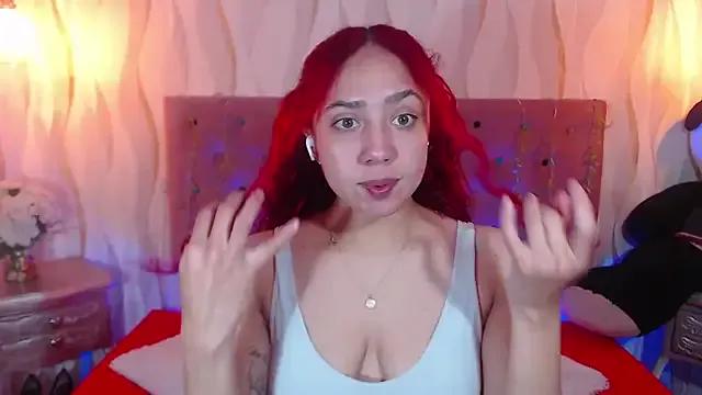 IsabelaLatina — fingering pussy