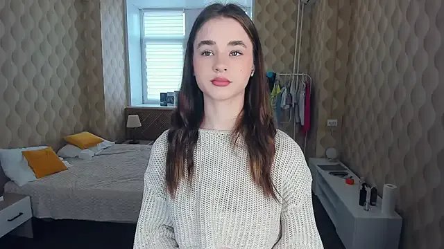 JinnyMcie on StripChat 