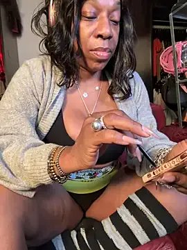 Kennady_Buxum_Goddess on StripChat 