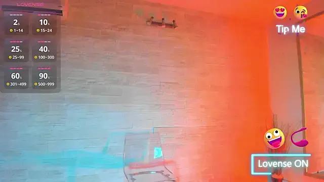 Lexi_Blazee — riding toy .. ready to cum on ur dick <3