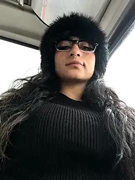 Lila_Desiree — Show oil in tits