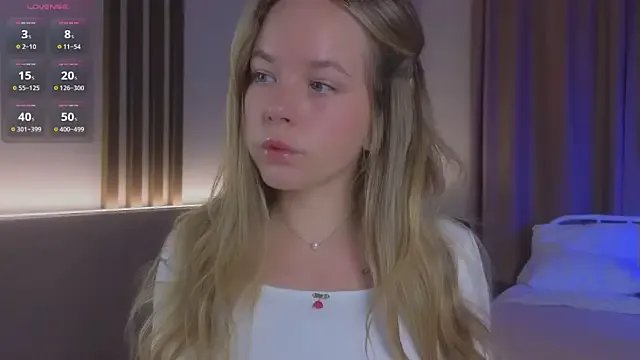 milly_shy on StripChat 