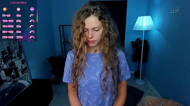 RayaNenlia on StripChat 