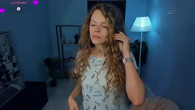RayaNenlia on StripChat 