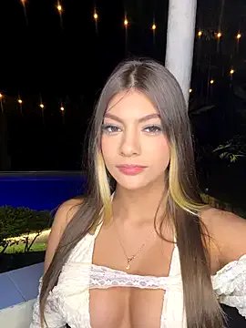 selenne_schmitt on StripChat 