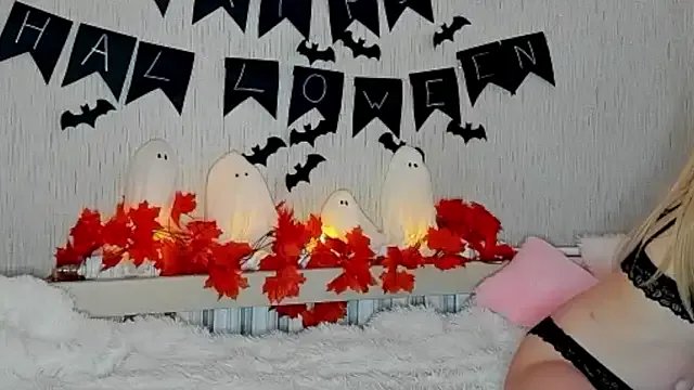 SweetSadness on StripChat 