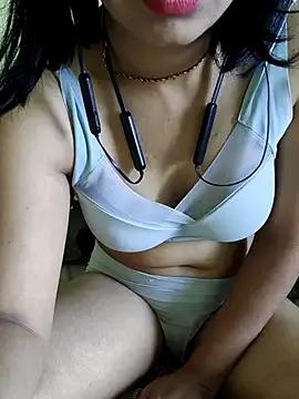 Tanisha_singh69 — Boobs oil massage